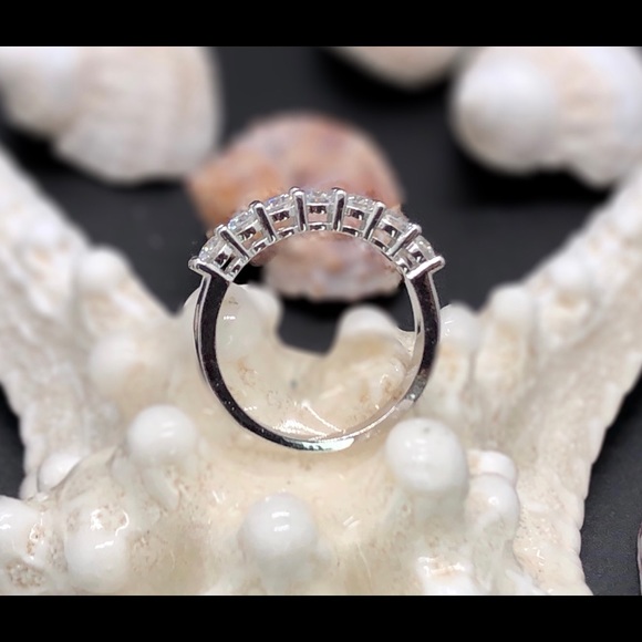 Moissanite Diamond rings set with Certificate - Picture 11 of 17